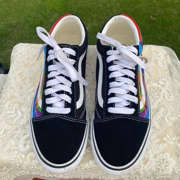 WOMENS VANS OFF THE WALL SNEAKERS - Picture 5 of 10